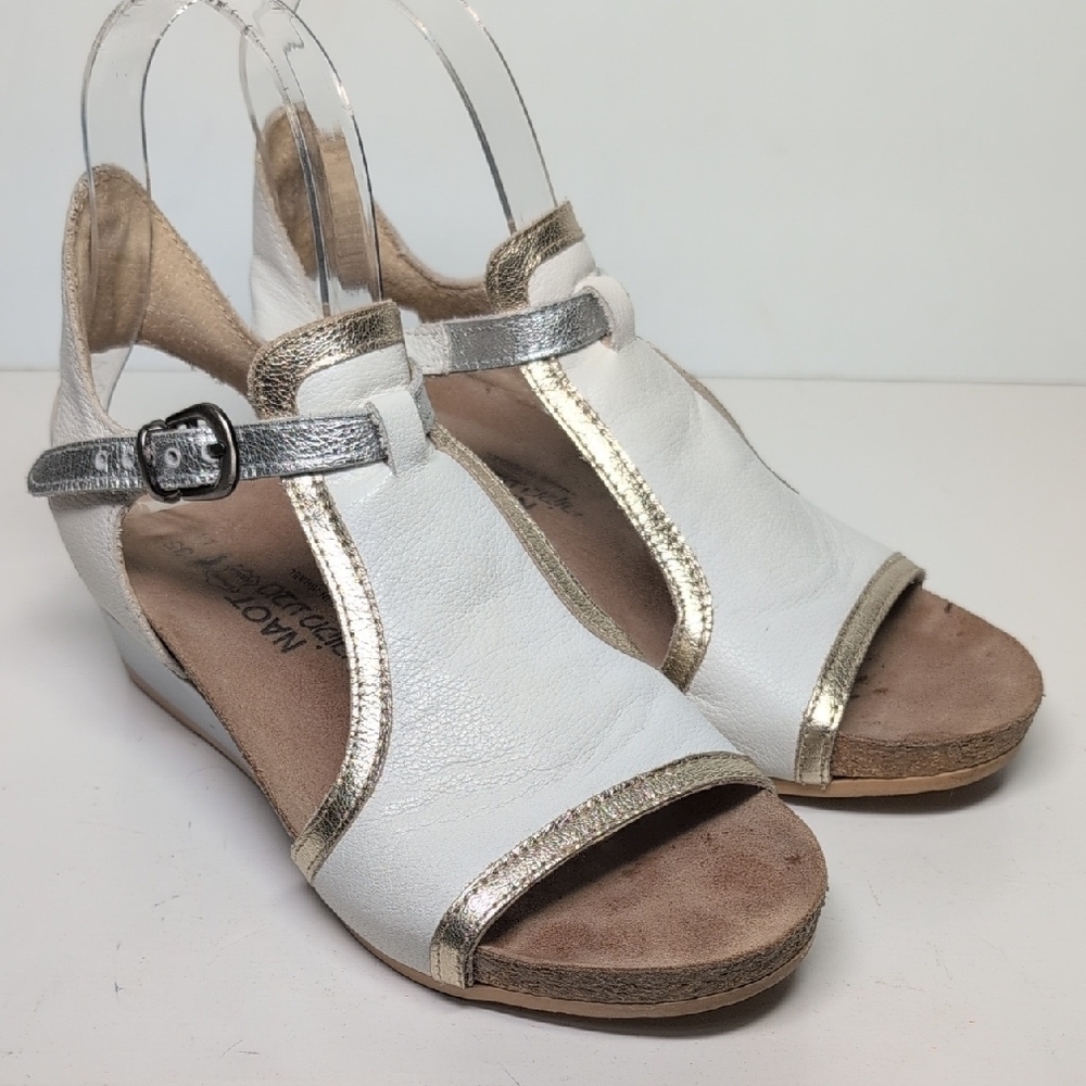 Naot Fiona white wedge sandals womans size 4-4.5 EU 35